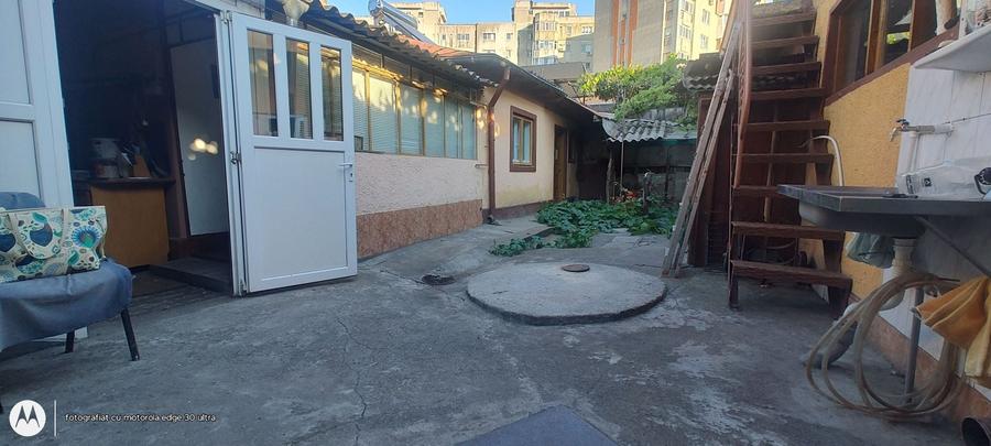 Casă individuală cu 4 camere cu Canalizare în Inel II