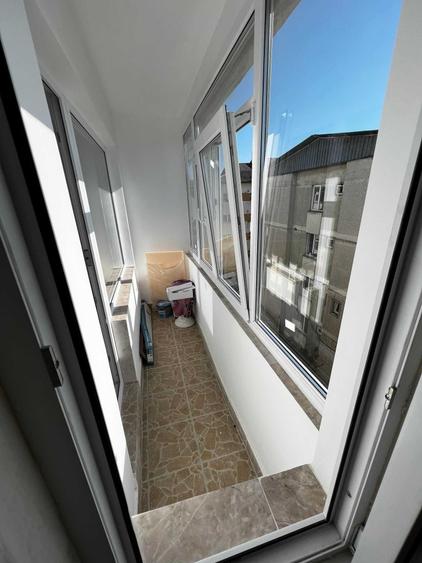 Apartament cu 3 camere decomandat în Dărmănești