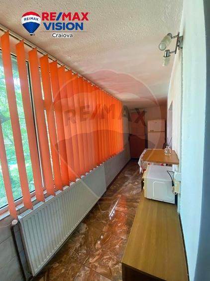 Apartament cu 2 camere decomandat în Rovine