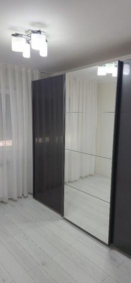 Apartament cu 3 camere semidecomandat în Sântandrei