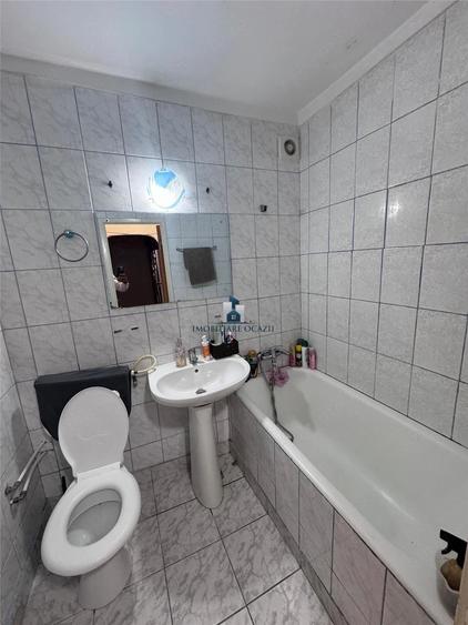 Apartament cu 2 camere decomandat în Berceni