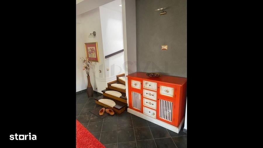 Casă cu 5 camere cu Teren 273 Mp în Butimanu