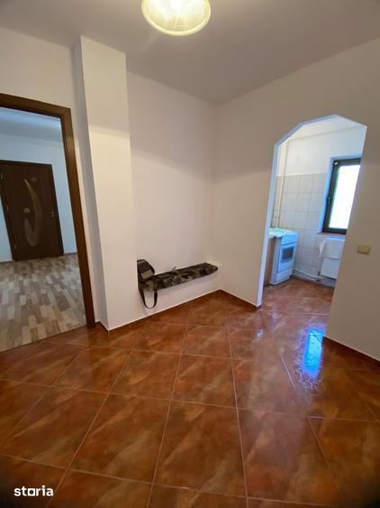 Apartament 2 camere cu centrala la ETAJUL 2, Liceul PTTR - 11