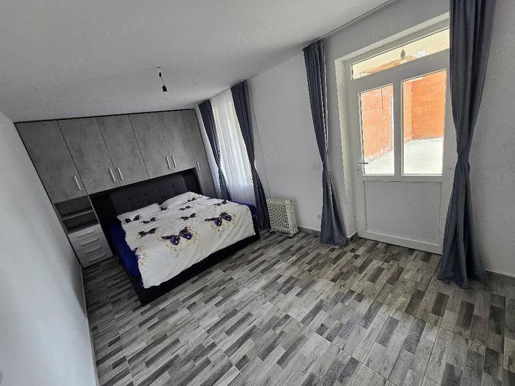 Casă cu 4 camere cu Teren 575 Mp în Colonia Mică