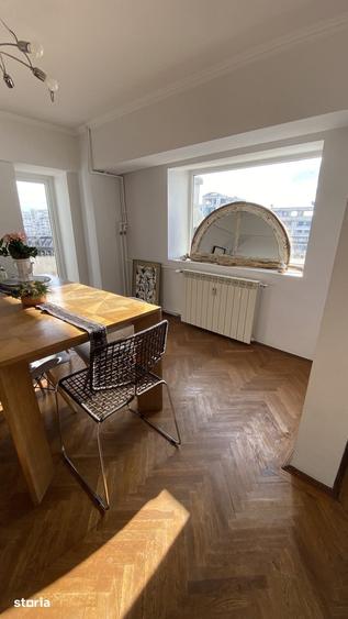 Apartament cu 4 camere în Titan