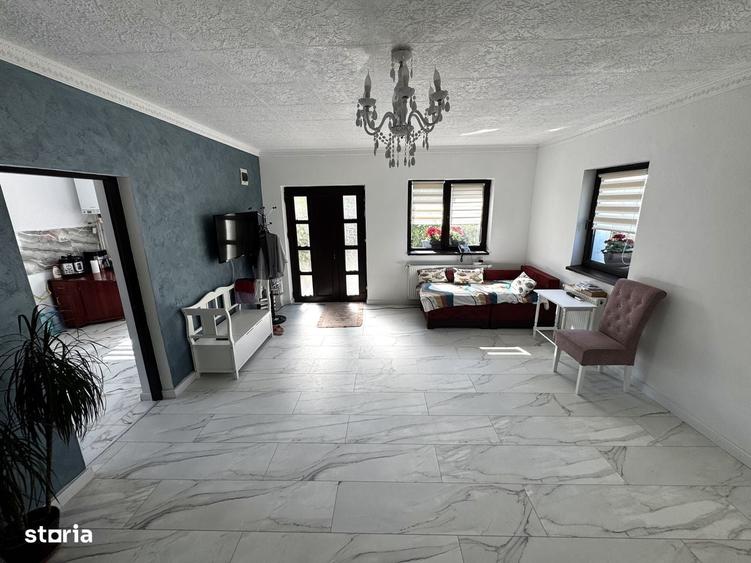 Casă cu 4 camere cu Teren 455 Mp în Valea Lupului