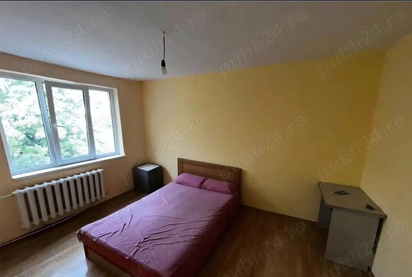 Garsonieră decomandată în Central