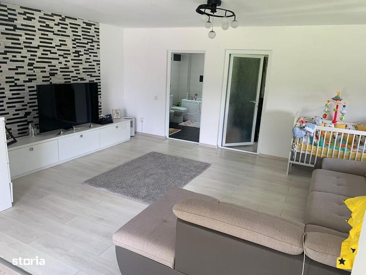 Casa de vanzare , Stefanesti (zona Muzeul Golesti) - 12