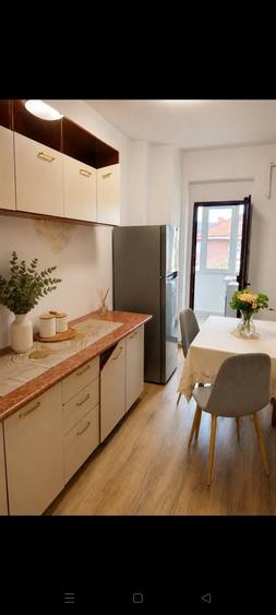 Apartament cu 2 camere semidecomandat în Exterior Vest