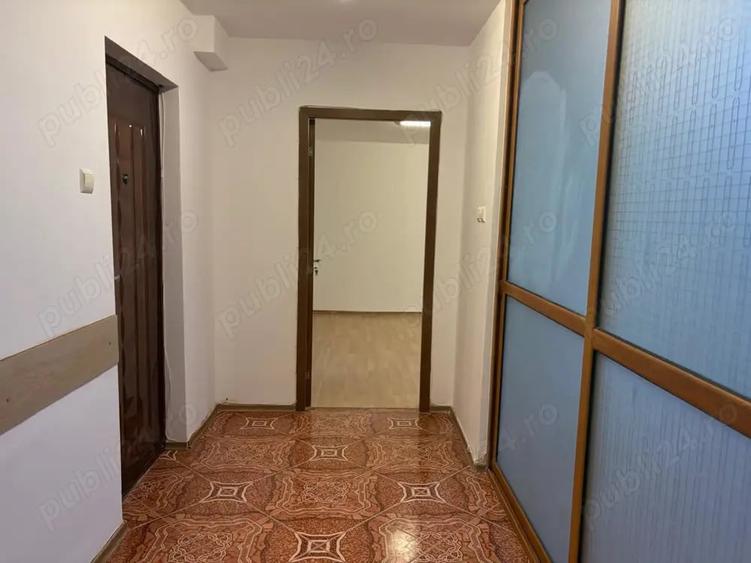 Apartament cu 2 camere decomandat în 13 Septembrie