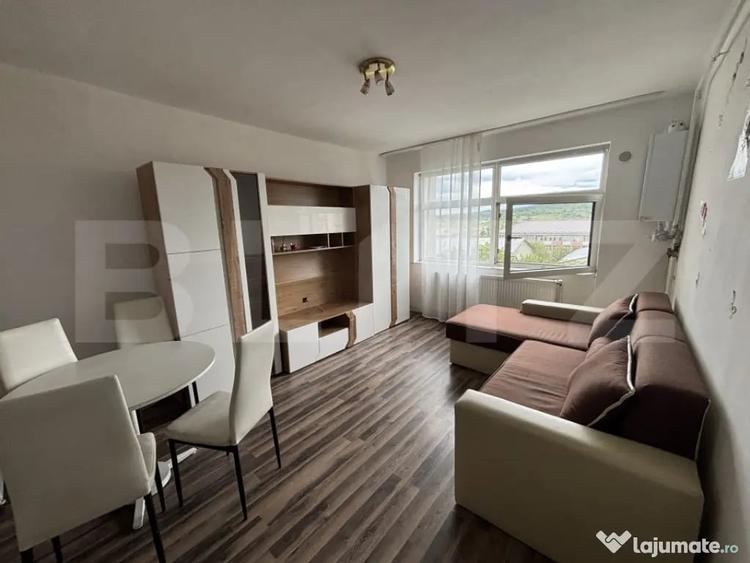 Apartament cu 2 camere decomandat, mobilat în Dumbrava 2