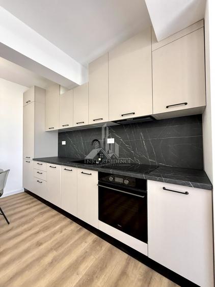 Apartament cu 3 camere semidecomandat, mobilat în Prelungirea Ghencea