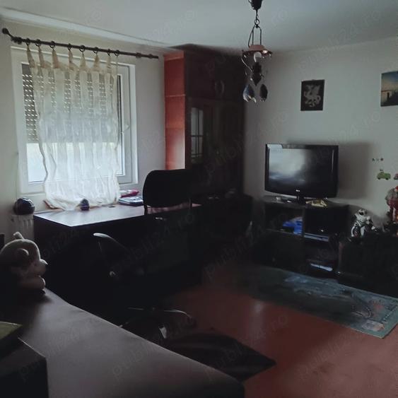 Casă cu Teren 250 Mp în Zădăreni