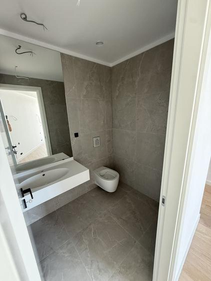 Apartament cu 3 camere în Colentina