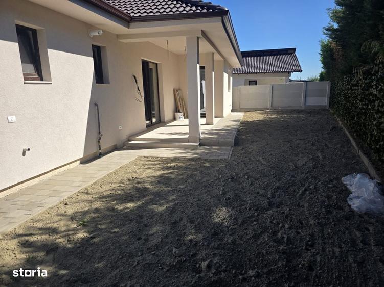 Casa individuala de tip P in suprafata de 90 mp. si teren 370 mp., Alb - 9