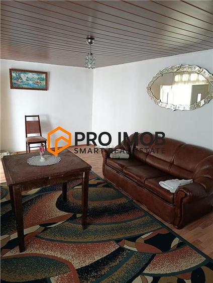 Casă individuală cu 5 camere cu Teren 976 Mp în Vadu Pașii