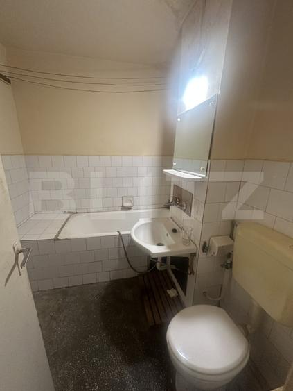 Apartament 3 camere, decomandat, 55 mp, zona Micro17 - 9