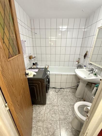 Apartament cu 3 camere în Teiul Doamnei