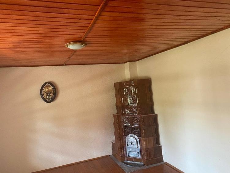 Casă individuală cu 6 camere cu Teren 412 Mp în Moroeni