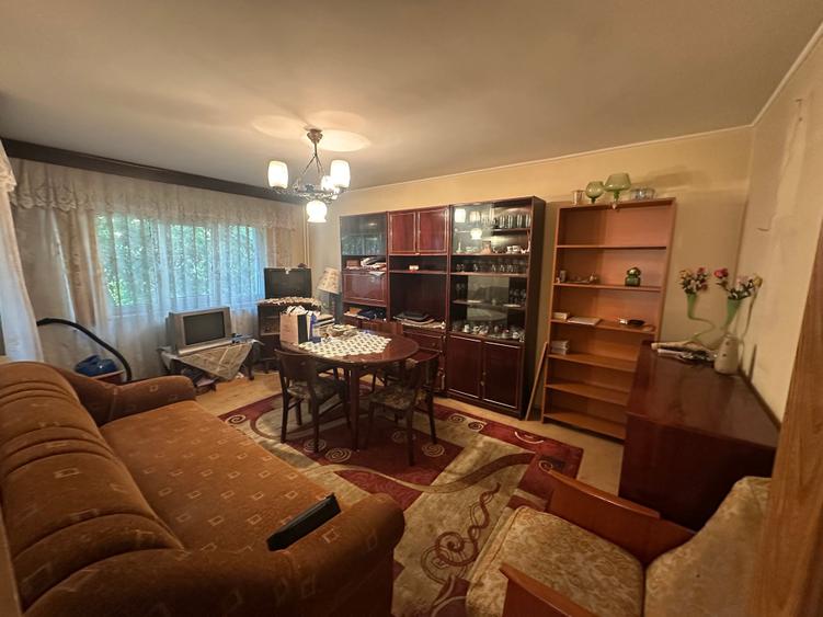 Apartament cu 2 camere decomandat în Aviației