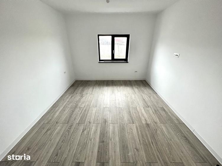 Casă cu 4 camere cu Teren 500 Mp în Holboca