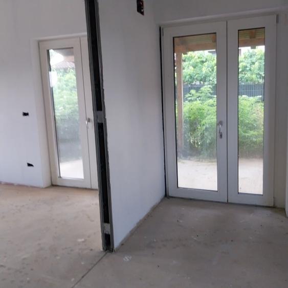 Casă individuală cu 3 camere cu Teren 413 Mp în Micești