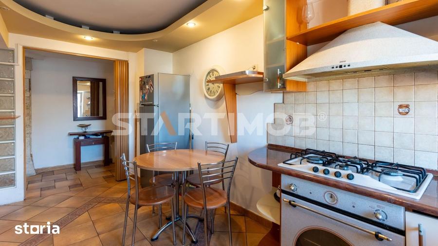 Apartament cu 4 camere decomandat în Bartolomeu