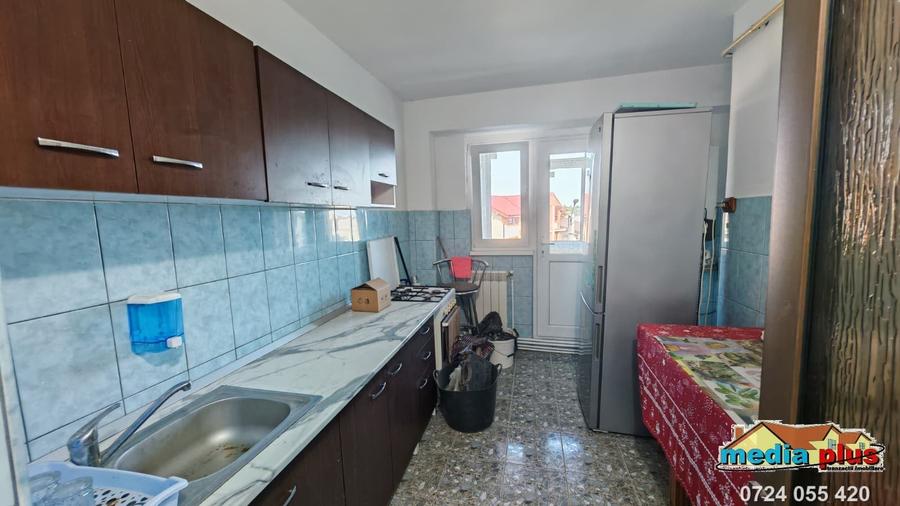 Apartament 2 camere decomandat, 3 balcoane, cartier Port - 1