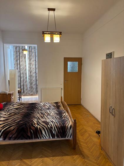 Apartament cu 2 camere semidecomandat în Armeneasca