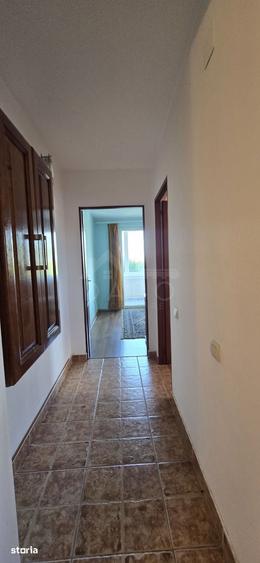 Apartament cu 3 camere în Gara Mica