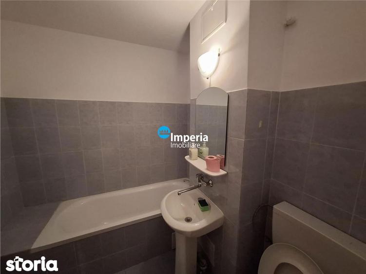 Apartament cu 2 camere decomandat în Galata