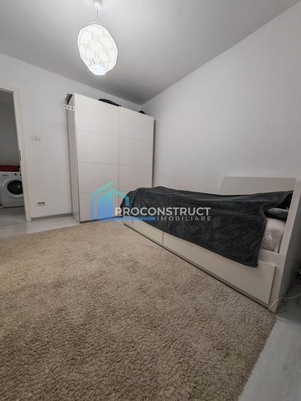 Apartament cu 4 camere decomandat, mobilat în Lipovei