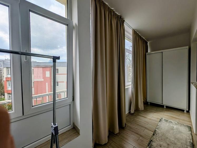 Apartament cu 2 camere decomandat în Pajura
