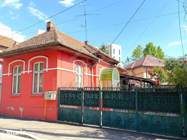 Casă cu 4 camere cu Teren 273 Mp în Central