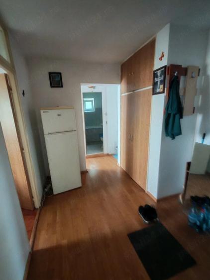 Apartament cu 2 camere decomandat în Exterior Vest