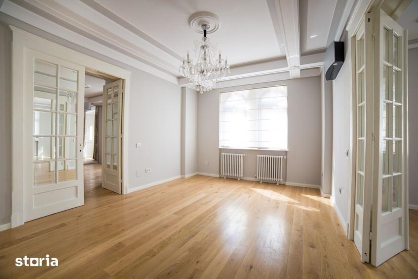 Apartament cu 5 camere în Eminescu