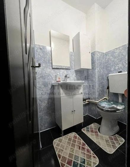 Apartament cu 3 camere decomandat în Nicolina