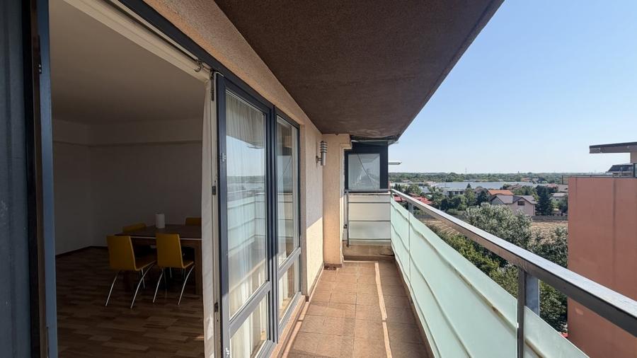 Apartament cu 4 camere decomandat în Voluntari