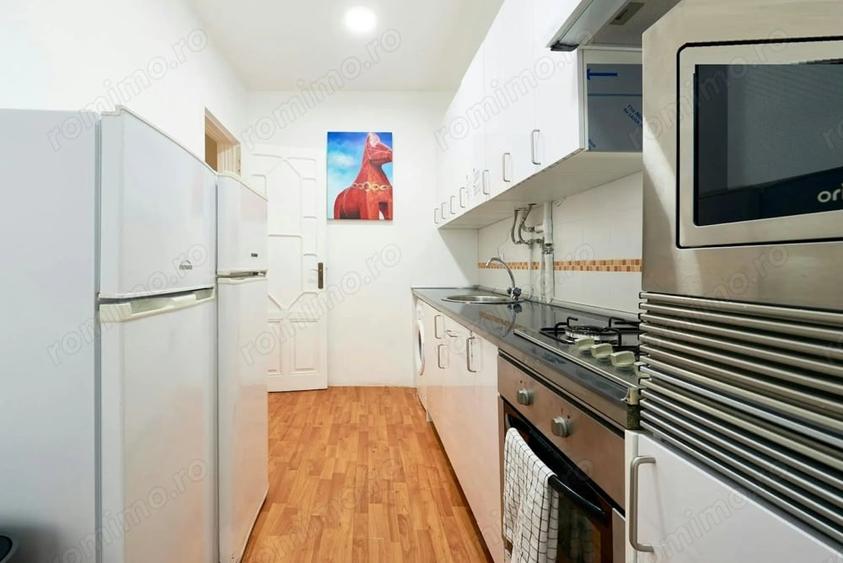 Apartament cu 3 camere decomandat în Politehnica