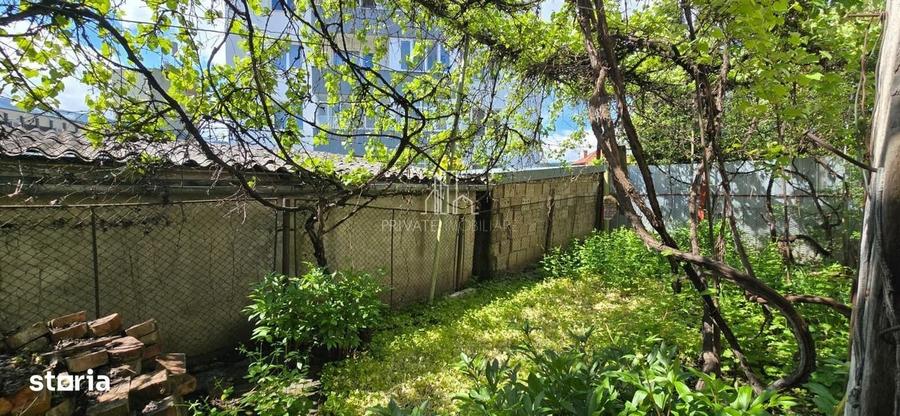 Casă cu 3 camere cu Canalizare în Central