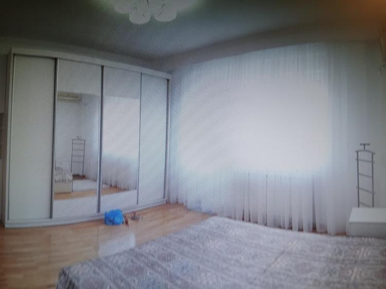 Apartament cu 3 camere decomandat în Primăverii