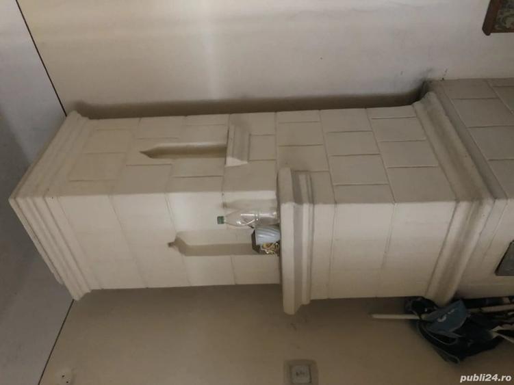 Casă cu 8 camere cu Teren 2700 Mp în Grojdibodu