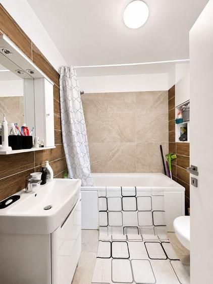 Apartament cu 2 camere semidecomandat, mobilat în Moșnița Nouă