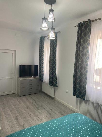 Apartament cu 2 camere semidecomandat în Petru Rareș