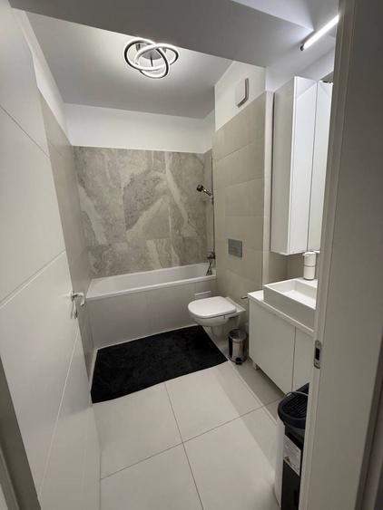 Apartament cu 3 camere semidecomandat în Sălaj