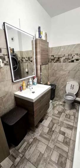 Apartament cu 2 camere decomandat, mobilat în Florești