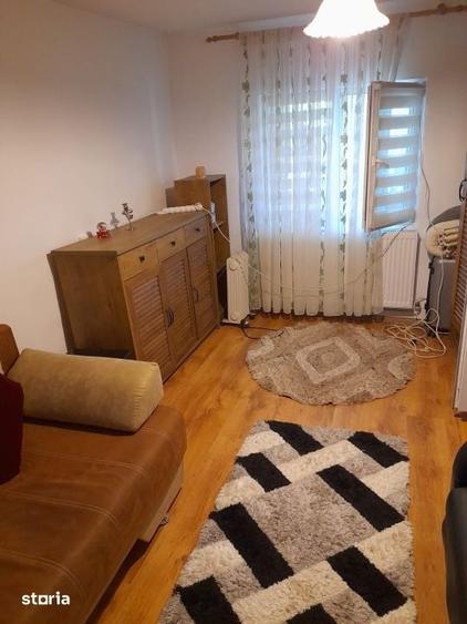 Casă cu 2 camere cu Teren 1800 Mp în Central