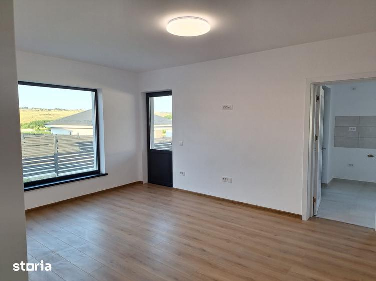 Casă cu 4 camere cu Teren 550 Mp în Central