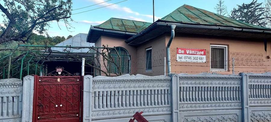 Casă cu 4 camere în Iliești