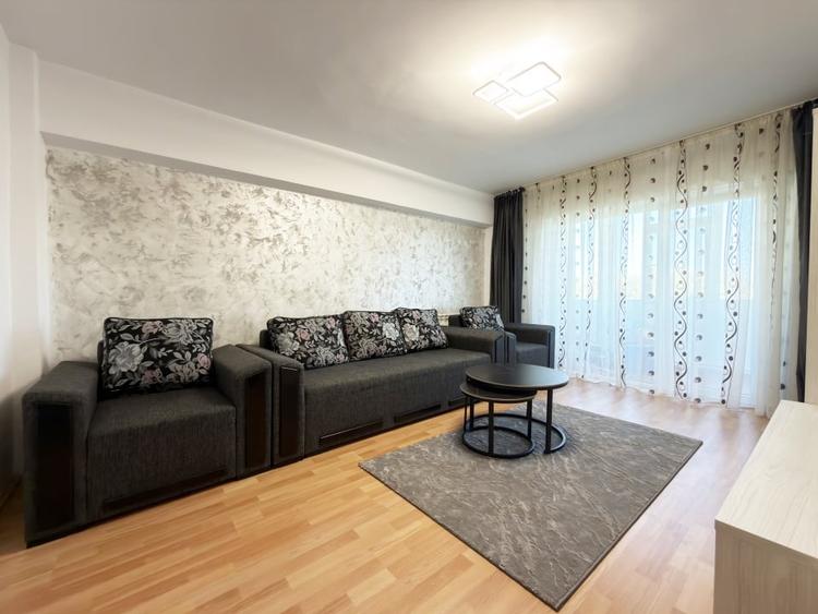 Apartament cu 2 camere decomandat, mobilat în Far